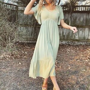 Final Touch Sage Maxi Dress